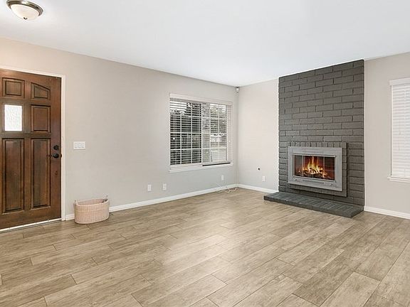 5th image of 1760 S Cypress Ave