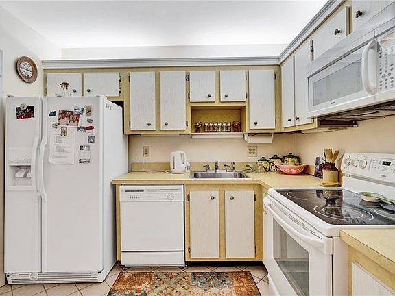 2nd image of 4851 NW 21st St APT 501