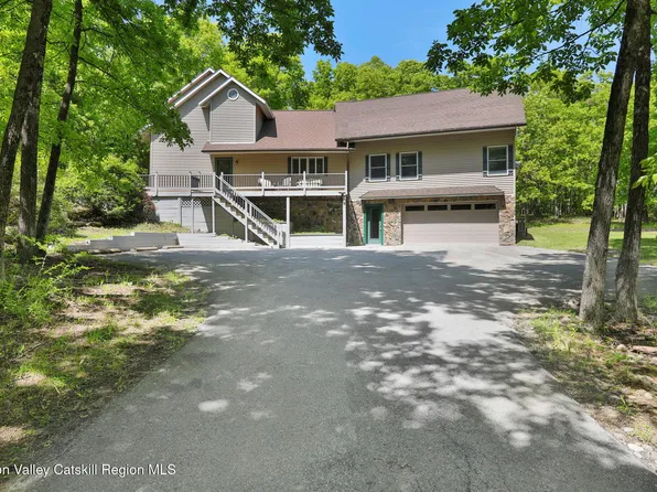 239 Salisbury Turnpike, Rhinebeck, NY 12572