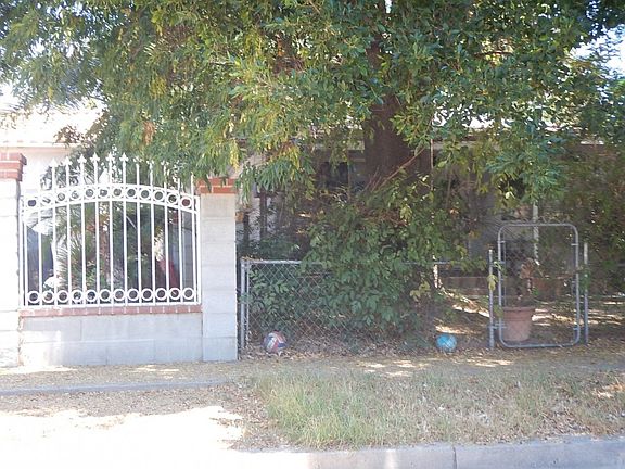 3rd image of 21025 Stagg St