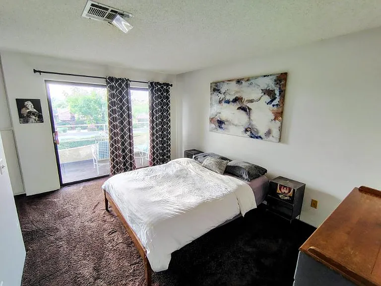 467 S Calle El Segundo #2 — Photo 8