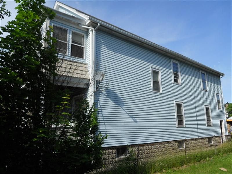 2nd image of 11 Worrall Ave
