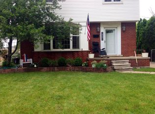 18291 Spring Ct S, Fraser, MI 48026