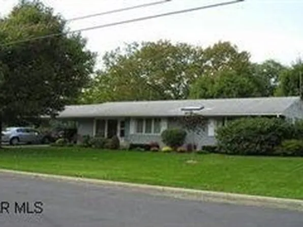 142 Smithfield St, Bedford, PA 15522