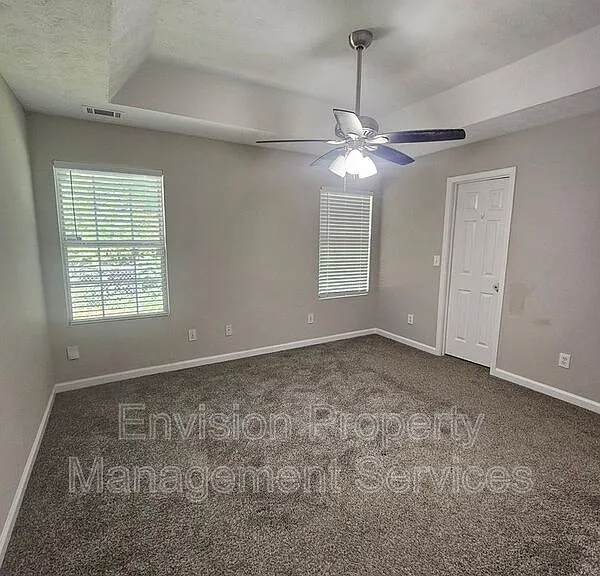 479 Lakeshore Dr — Photo 7
