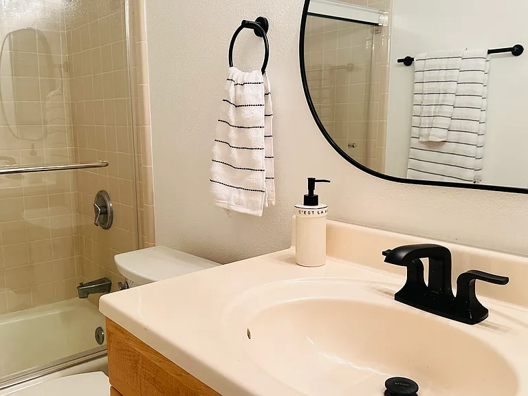 8811 Gilman Dr #D — Photo 21