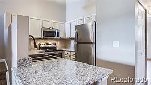 2 bed, 1060 sqft, $1,850 — Photo 4