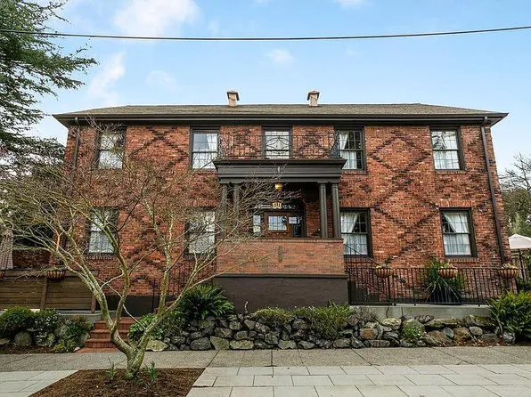 4915 Linden Ave N #5, Seattle, WA 98103
