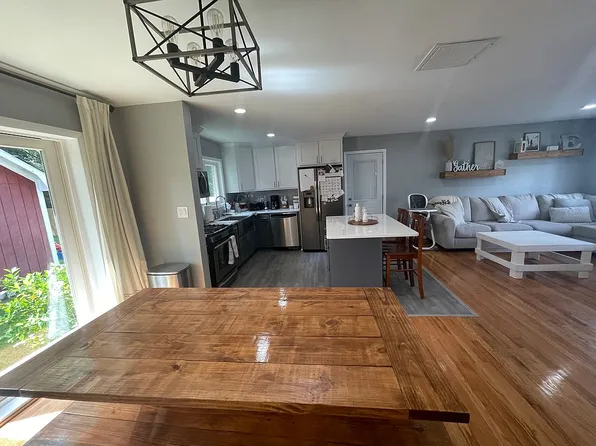 5609 Bingham Dr, Portsmouth, VA 23703