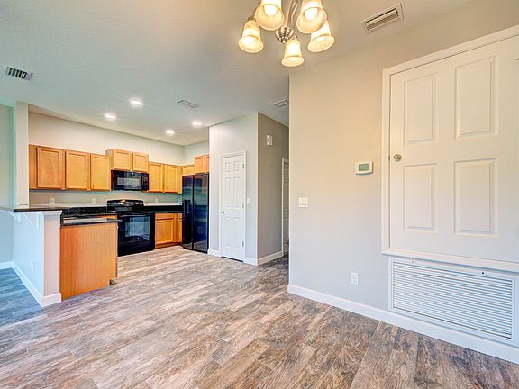 Dining Area to Kitchen