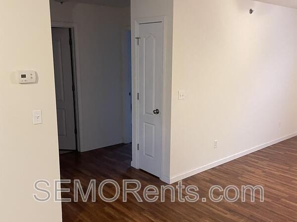 3 Village Dr APT 303
