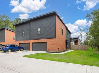 2521 Appian Way #B, New Caney, TX 77357