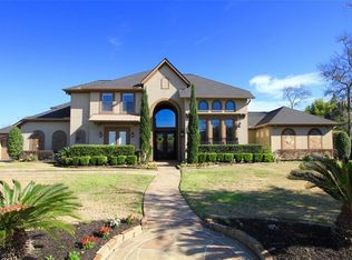 6207 Majestic Hill Dr, Kingwood, TX 77345