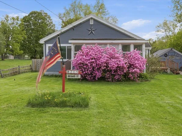 215 Orchard Street, Pownal, VT 05261