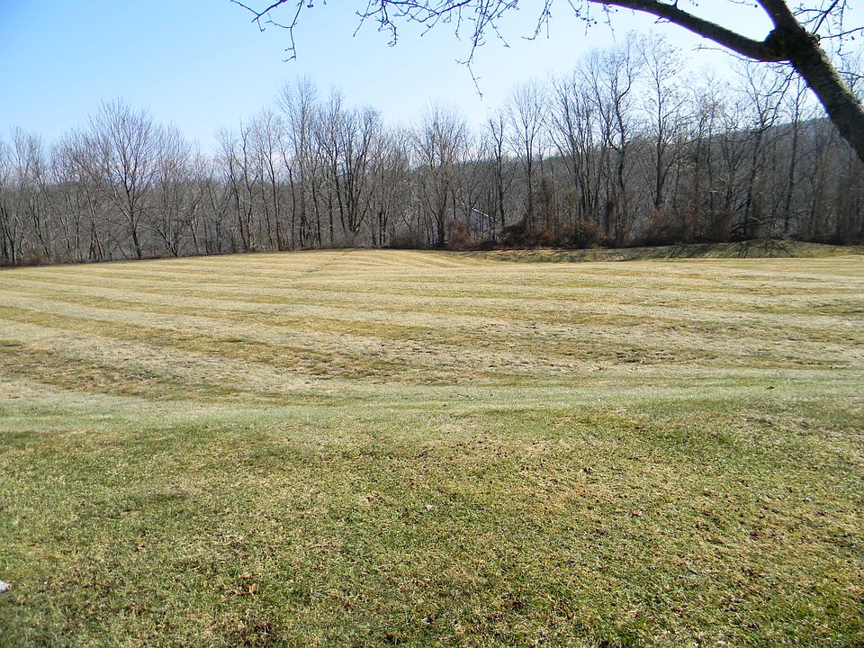 2nd image of 205 Spruce Hills Dr #205