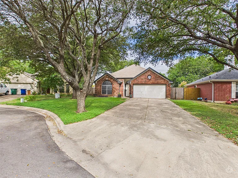 7400 Crepe Myrtle Dr — Photo 31