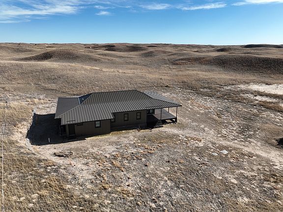 3rd image of 38585 S Crookston Rd