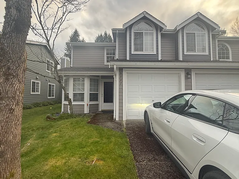 6007 Merlot Ln SE — Photo 1