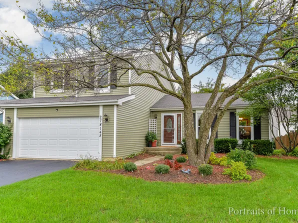 27W148 Sycamore Ln, Winfield, IL 60190