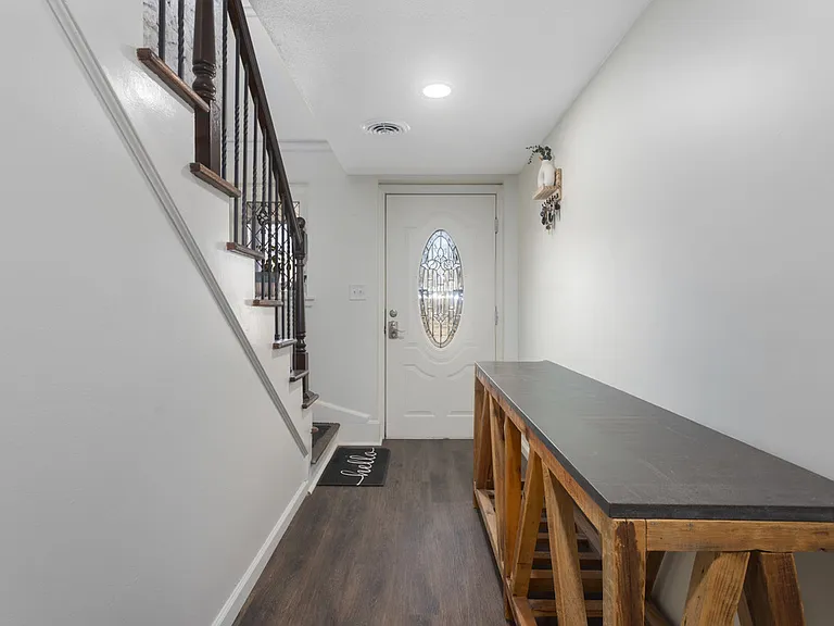 3314 NE Mohawk Ln — Photo 6
