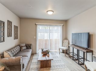 555 N. River Rd., Cottage Grove, OR 97424