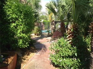 912 E Chuckwalla Rd, Palm Springs, CA 92262