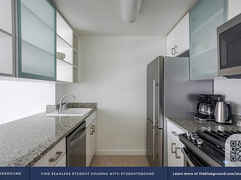 500 W 56th St #719 — Photo 11