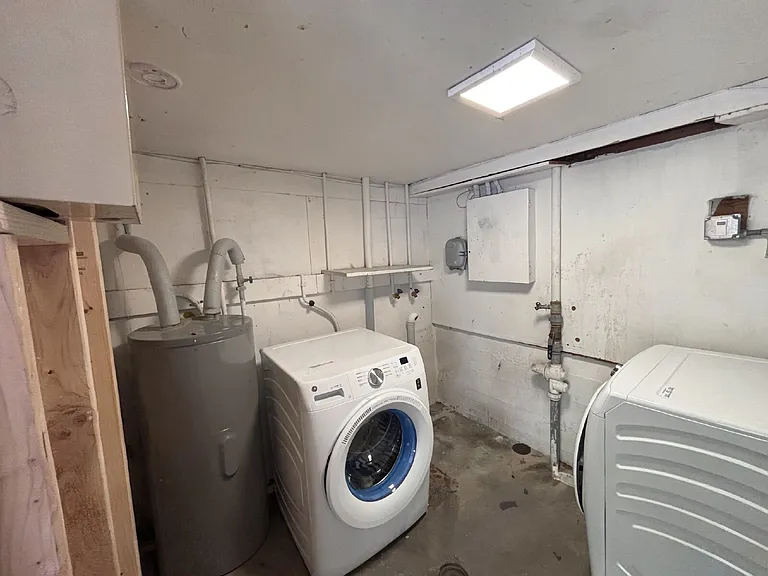 102 Summit Ave N #10 — Photo 21