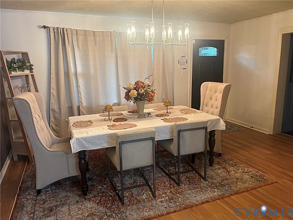 3rd image of 2443 Tignor Rd