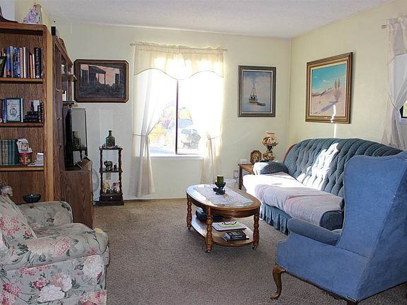 5th image of 1426 Dove Ln