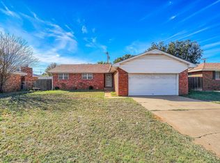 421 N Washington St, Weatherford, OK 73096