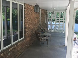 2540 Greenbriar Rd, Springfield, IL 62704