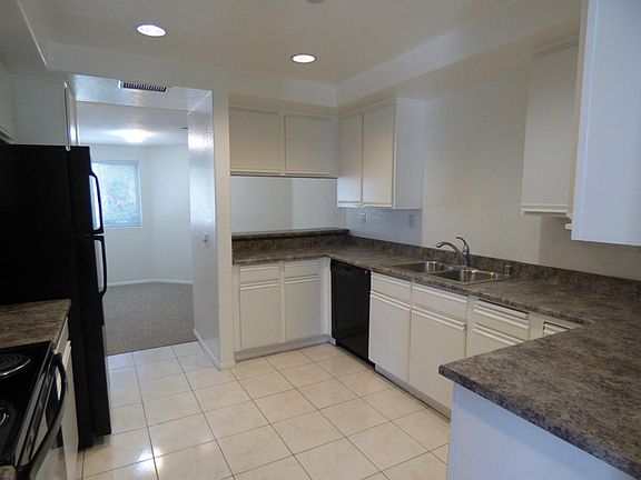 5th image of 2770 2nd Ave Unit 103