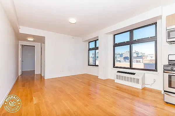 Rented by MySpaceNYC | media 19