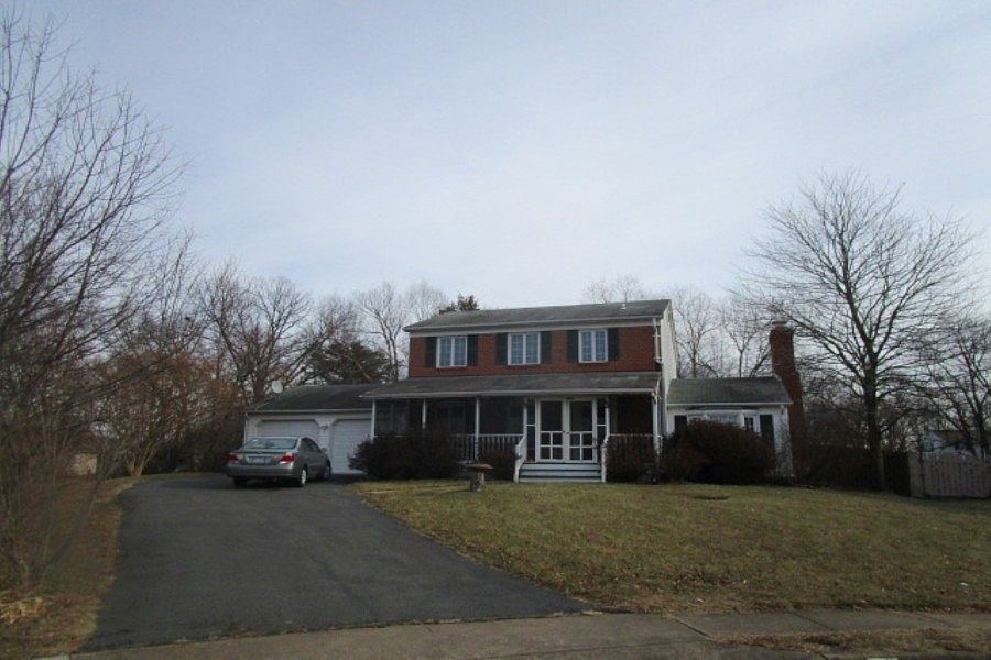 1st image of 650 Eric Ct