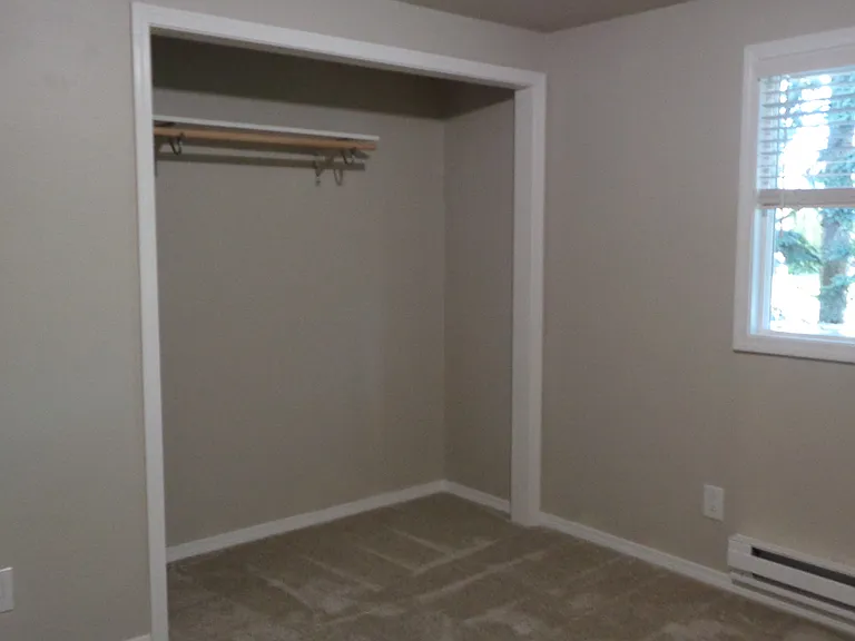6321 Broadway #UPPER — Photo 8