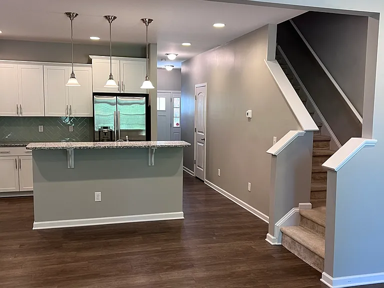 312 Irving Way — Photo 7