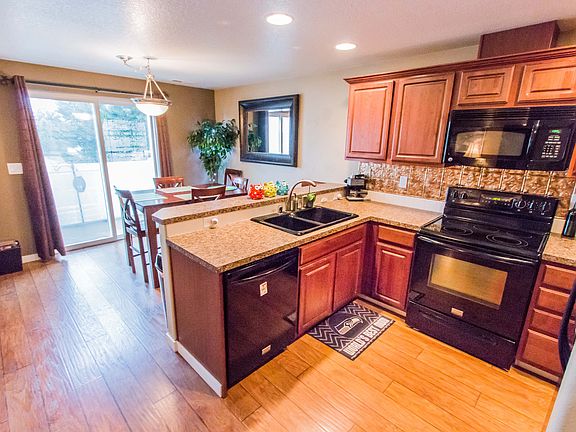 4th image of 7912 NE 62nd Cir