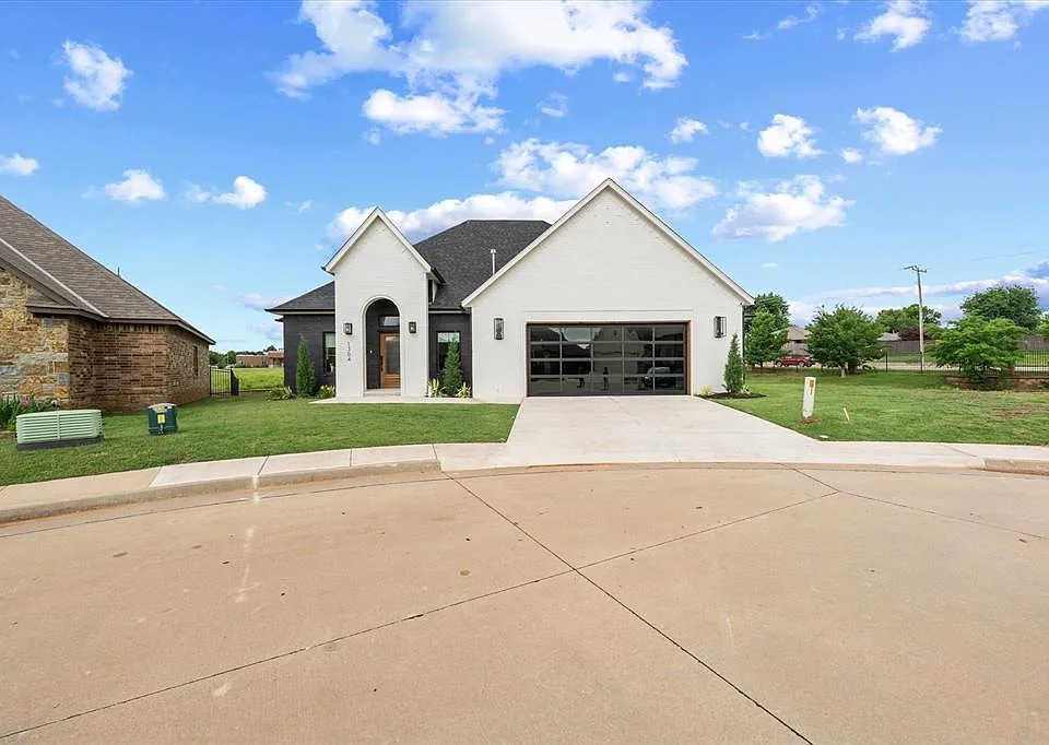 1304 Katelyn Ct