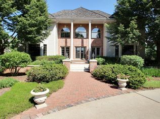 W1793 Golden Beach Way, Mukwonago, WI 53149