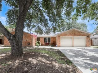 1609 Redwood St, Seguin, TX 78155