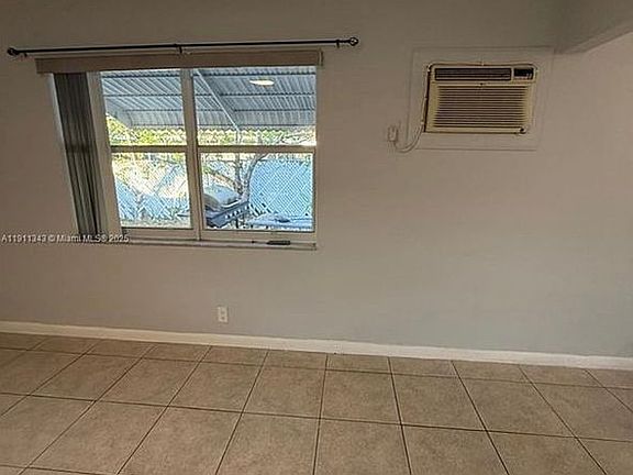 5th image of 620 SW 7th Ave