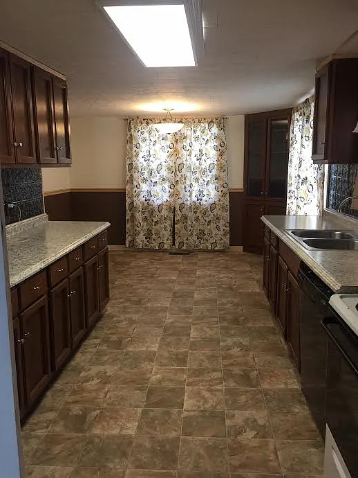 8211 N Sugar Creek Myrtle Ln photo 1
