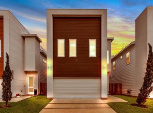 5504 Paraiso Pl, Houston, TX 77091