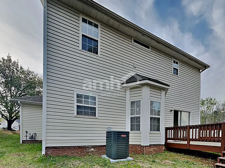 214 Long Creek Pkwy — Photo 16