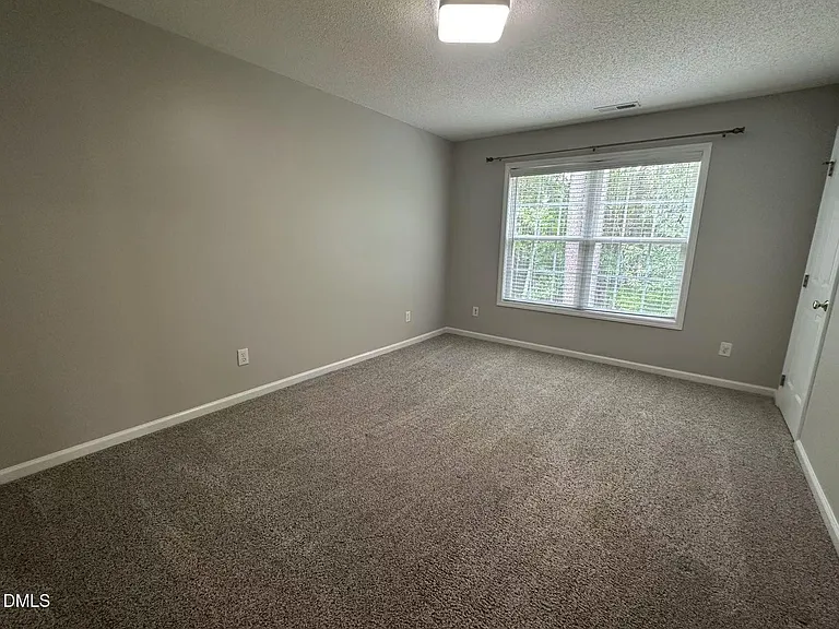 122 Trumbell Cir — Photo 31