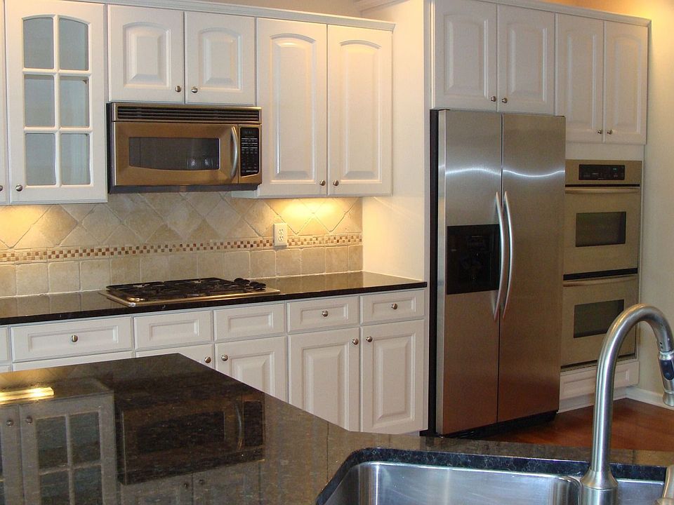 2nd image of 7080 Robertson Ct