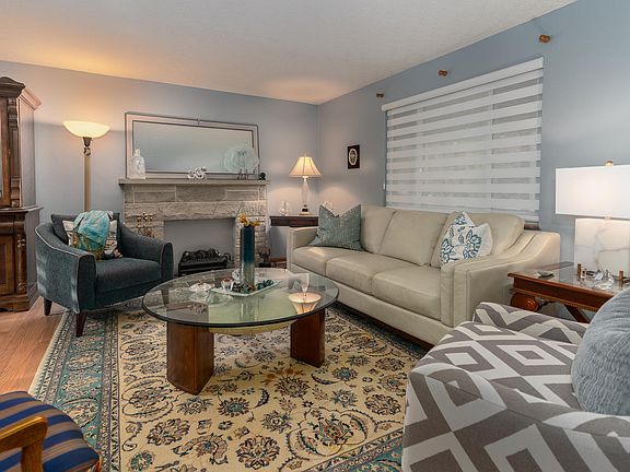 5th image of 47 Carran Dr