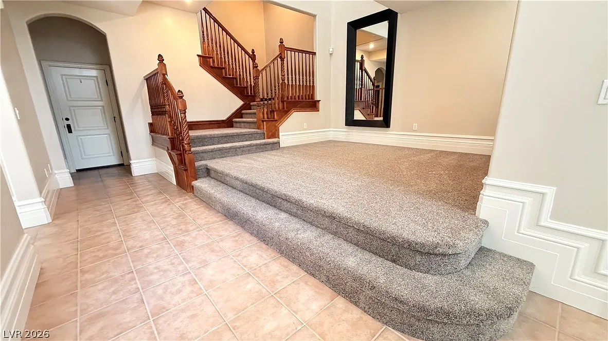 4 bed, 3.5 bath, 3990 sqft, $3,000 — Photo 4