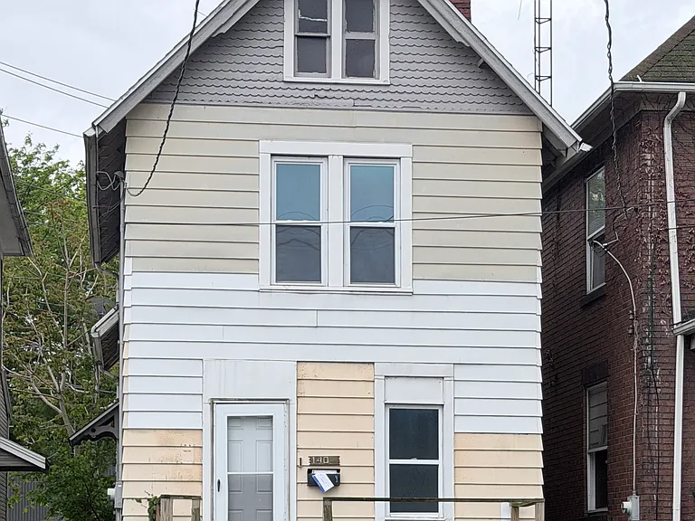 1406 6th St SW — Photo 1